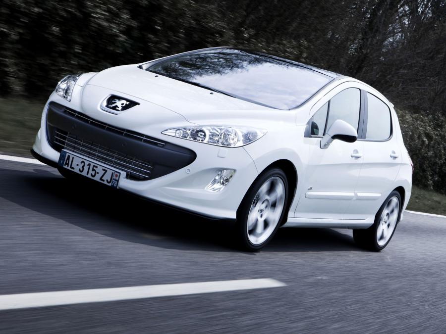  Peugeot 308 GTi 2010 года  (фото 19 из 20)